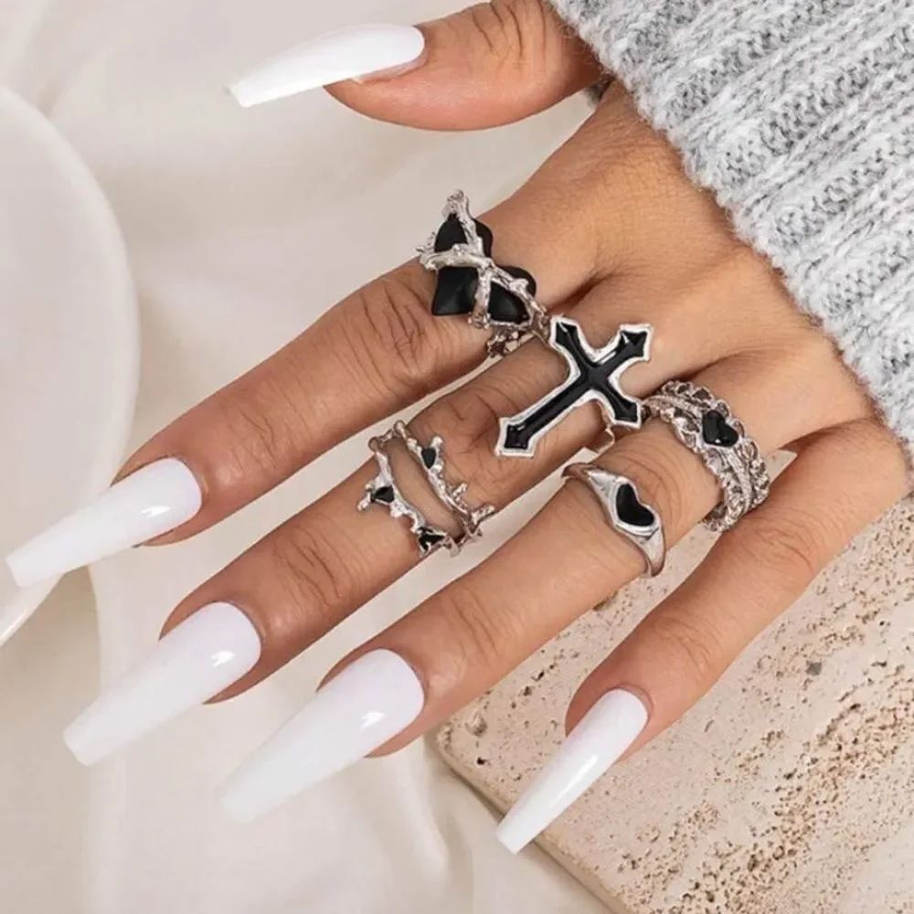 3for$20 5Pcs/set Sparkling Imitation Diamond Ring Dark wind Black Love one size